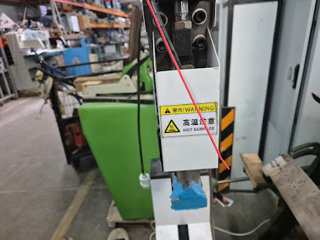 Станок для проклейки углов коробки