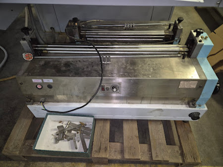 Клеемазка на горячем клее