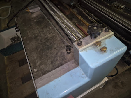 Клеемазка на горячем клее