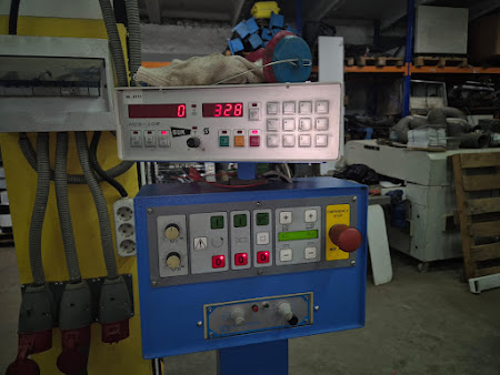 Фальцовка GUK зарядка(GUK Falzmaschinen D-78669 Typ  SAF 36 s/n 47542)